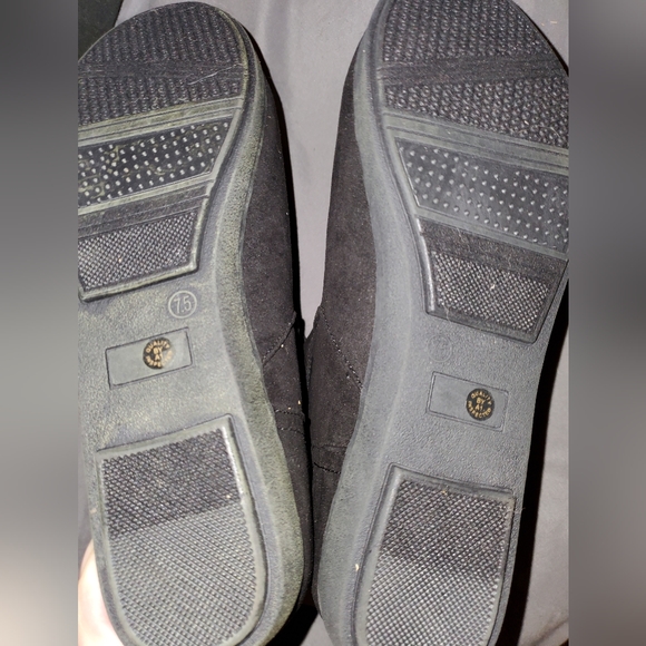 Booties - Picture 3 of 3